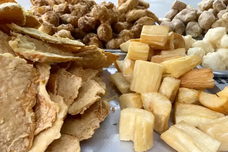 "Batu Empedu Mengintai, Hati-hati dengan 5 Makanan yang Sering Dikonsumsi!"