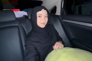 “Kisah Cinta Nissa Sabyan dan Ayus Berakhir di Pelaminan Juli 2024”