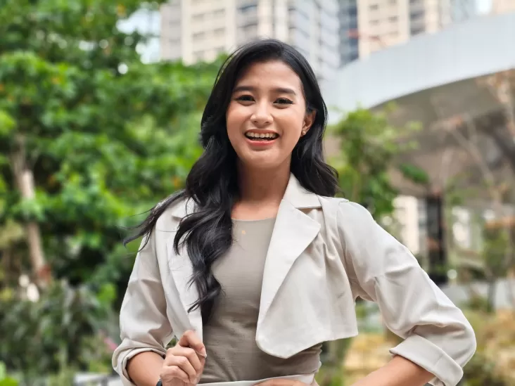 "Oppo Find X8 Rilis Foto Terbaru, Bikin iPhone Merinding?"