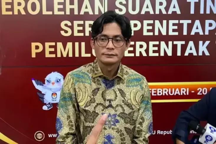 "Prabowo Kirim Dukungan untuk Ahmad Luthfi-Taj Yasin di Pilkada Jateng ke Bawaslu melalui KPU"