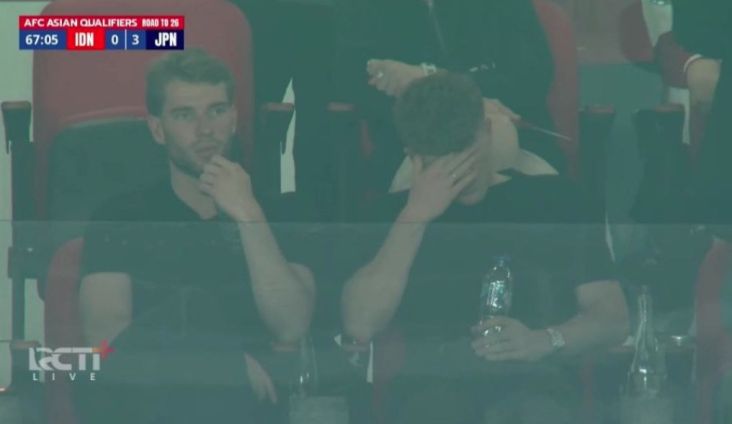 "Fenomena Tak Terduga di Lapangan! Ole Romeny Tutup Wajah Saat Timnas Indonesia Kena Hantam Jepang"