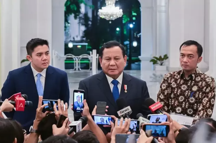 Presiden Prabowo Batal Bertemu Anwar Ibrahim: Seskab Teddy Beberkan Penyebabnya

Seskab Teddy Ungkap Rahasia Dibalik Pembatalan Pertemuan Prabowo dan Anwar Ibrahim