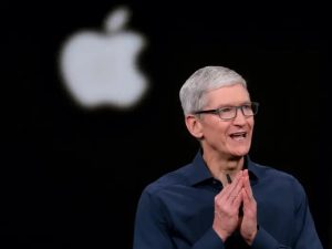 Tim Cook Ungkap Alasan Kekokohan iPhone yang Sulit Ditembus