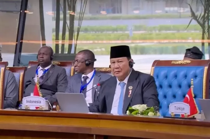 "Seskab Ungkap Alasan di Balik Permintaan Maaf Erdogan pada Prabowo dalam KTT D-8"