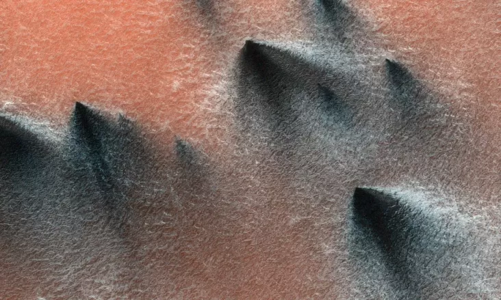 Mars vs Bumi: Perbandingan Keunikan kemudian Misteri di dalam Dua Planet