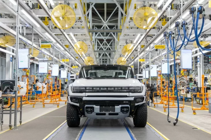 Goldman Sachs Prediksi Tarif Trump Akan Hancurkan Industri Otomotif Negeri Paman Sam