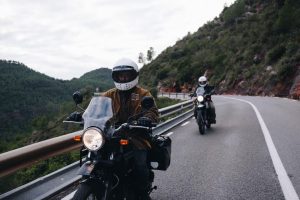 Aksesoris Nyaman untuk Touring Motor yang Menyenangkan!