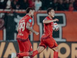 Laga Ditunda 60 Menit, Persija Jakarta Comeback Kalahkan Persik Kediri 3-1