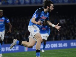 Napoli Meledak di Hati Maradona! Kalahkan Atalanta 3-1 dan Puncaki Serie A