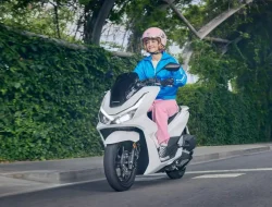 Tidak Hanya Ganteng, Honda PCX ABS 2025 Tawarkan Kenyamanan dan Teknologi Canggih