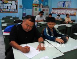 Mengamati Kebijakan Gerakan Ayah Ambil Raport ke Sekolah
