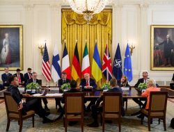 Zelensky Bertemu Trump di Florida untuk Perdamaian Ukraina