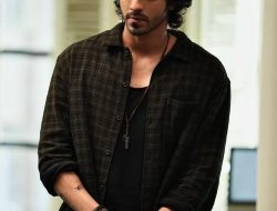 10 Bintang Bollywood Paling Disukai 2025, Termasuk Aamir Khan