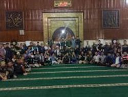 Mulai Tahun dengan Semangat, Ustadz ‘Anti Galau’ Bangkitkan Motivasi Komunitas SATMORI!