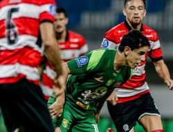 Derbi Suramadu Berakhir Imbang 0-0 di Babak Pertama