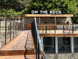 Harga tiket On The Rock Jogja 2026 dan daftar menu