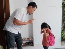 Orang Dewasa yang Sering Berkata ‘Berhenti Menangis atau Saya Pukul’ Memiliki 7 Pola Emosi Ini, Menurut Psikologi