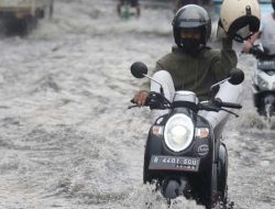 Hujan deras genangi 31 RT dan 18 jalan di Jakarta