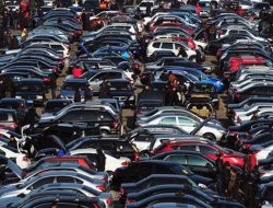 Survei LPEM UI: Konsumen Indonesia Pilih Mobil Bekas