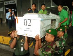 Longsor Cisempur: Ayah dan Anak Selamat, Empat Pekerja Meninggal