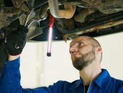 Mengapa Mesin Mobil Berisik? Ini 4 Penyebabnya