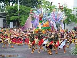 10 Tradisi Jawa Menyambut Ramadan, Mulai Munggahan Hingga Nyadran!