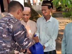 Tangis Ibu Saat Pemakaman Prajurit TNI AL Korban Longsor Bandung