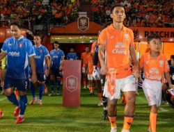 Kronologi Bobotoh Masuk Lapangan Saat Persib Lawan Ratchaburi FC