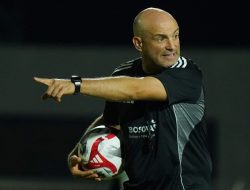 Pede Pecahkan Rekor! Bernardo Tavares dan Persebaya Siap Kalahkan Persib Bandung