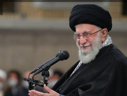 Ditemukan di Puing-Puing, Ini Kronologi Kematian Ali Khamenei Akibat Bom AS