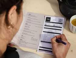 7 perlengkapan wajib untuk perjalanan mobil