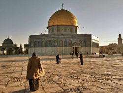 Perang Iran-Israel, Salat Jumat di Masjid Al-Aqsa Dihentikan