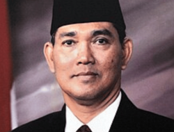 Profil dan Biodata Lengkap Try Sutrisno, Wapres RI Ke-6