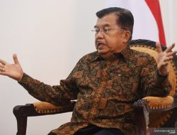 Dari Poso ke Teheran: Strategi Komunikasi Politik Jusuf Kalla di Tengah Badai Geopolitik