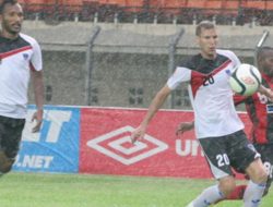 Drama VAR Menghentikan Persiba, Leonard Tupamahu Sebut Kemenangan Persipura Mencurigakan