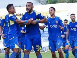 Pertandingan Sengit Tiga Pemain dengan Kebiasaan Eksekusi Penalti Sempurna dan Rekor Gol Terbanyak di Liga 1