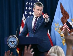 Hakim Perintahkan Pentagon Buka Kembali Akses Jurnalis