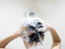 Kesehatan kulit kepala untuk perawatan rambut maksimal dan tahan lama