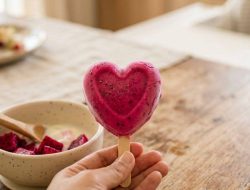 7 Resep Es Krim Buah Sederhana untuk MPASI