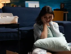 Cara membantu pasangan depresi: 10 langkah bijak menjaga hubungan sehat